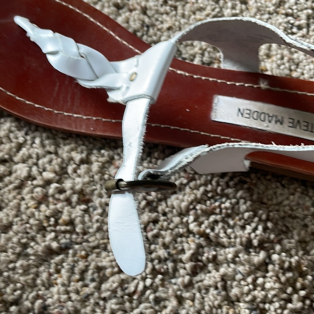 Sandals - Picture 3 of 6